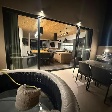아파트 Xl Sky Seaview & Hot Tub Bbq 마르사스칼라