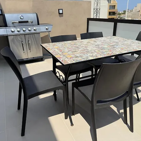 Xl Sky Seaview & Hot Tub Bbq 아파트 *